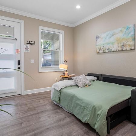 Cozy And Spacious 4Br House With Pool In Tampa Eksteriør billede