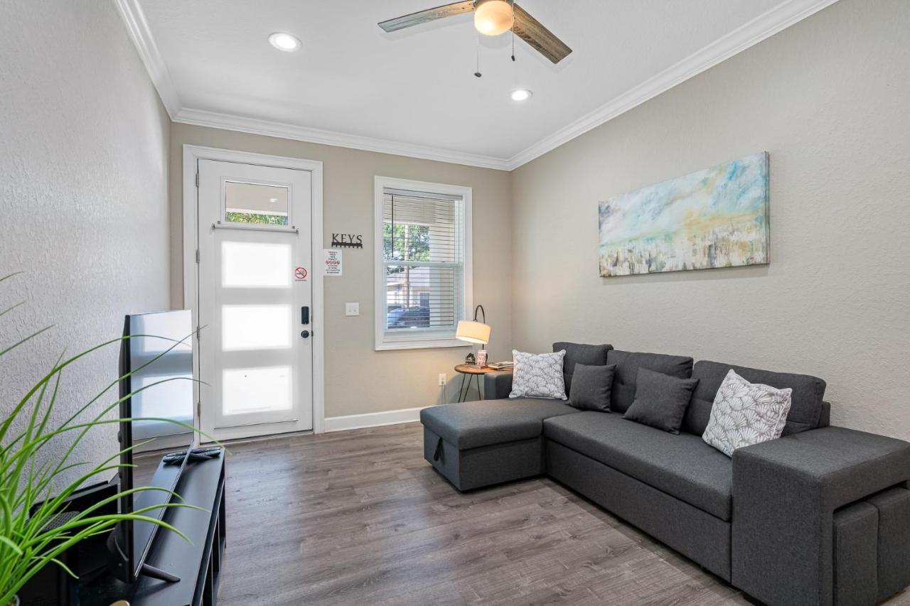Cozy And Spacious 4Br House With Pool In Tampa Eksteriør billede