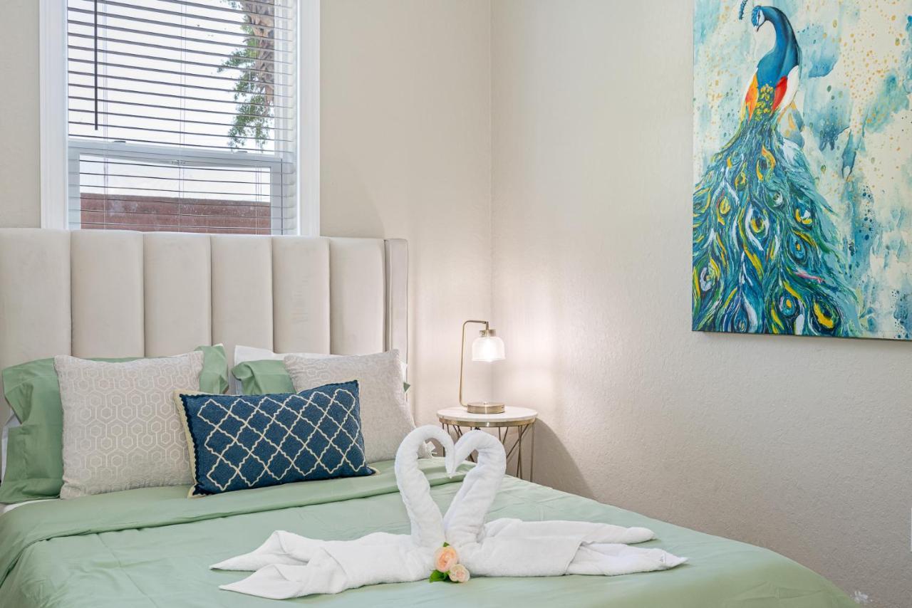 Cozy And Spacious 4Br House With Pool In Tampa Eksteriør billede