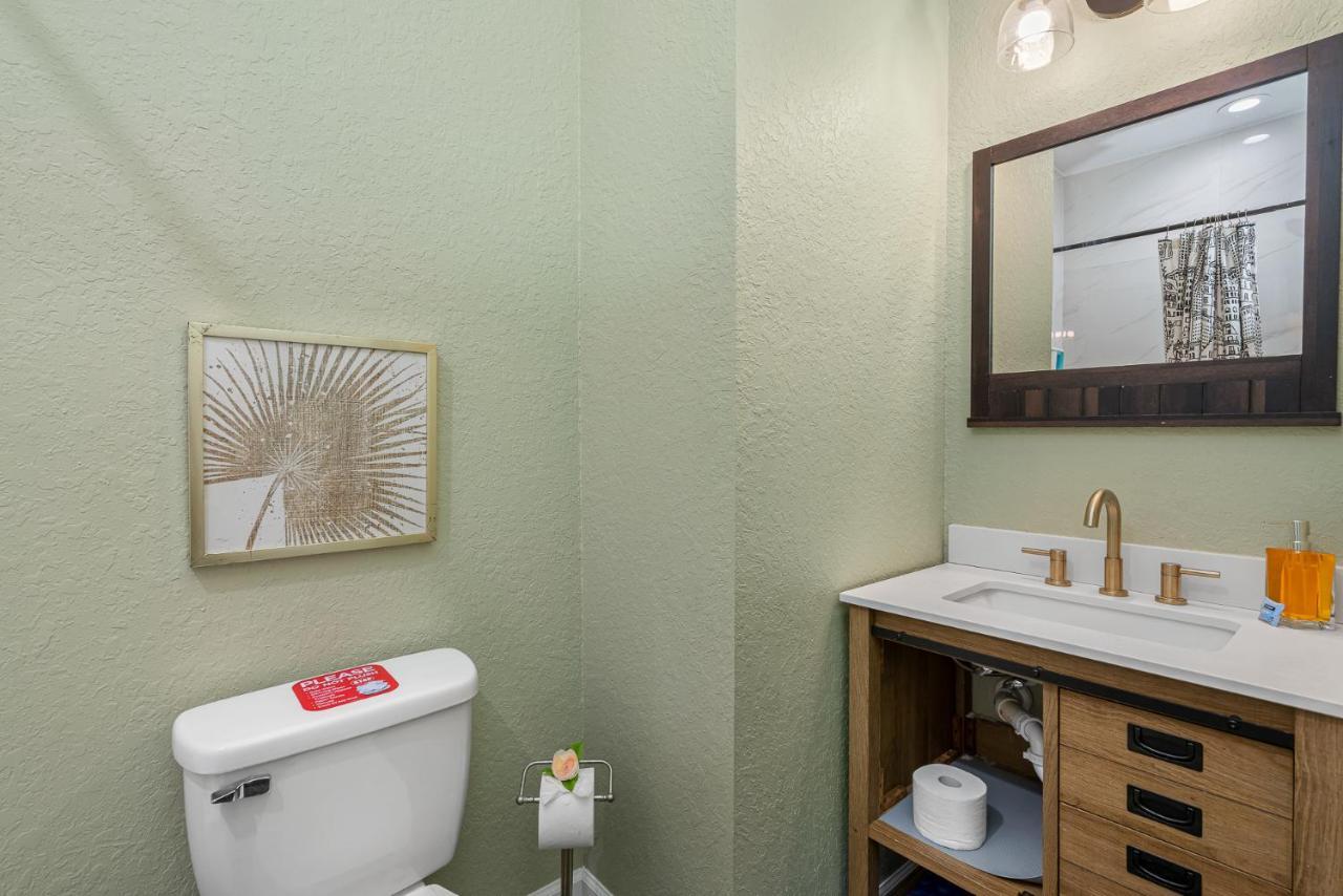 Cozy And Spacious 4Br House With Pool In Tampa Eksteriør billede